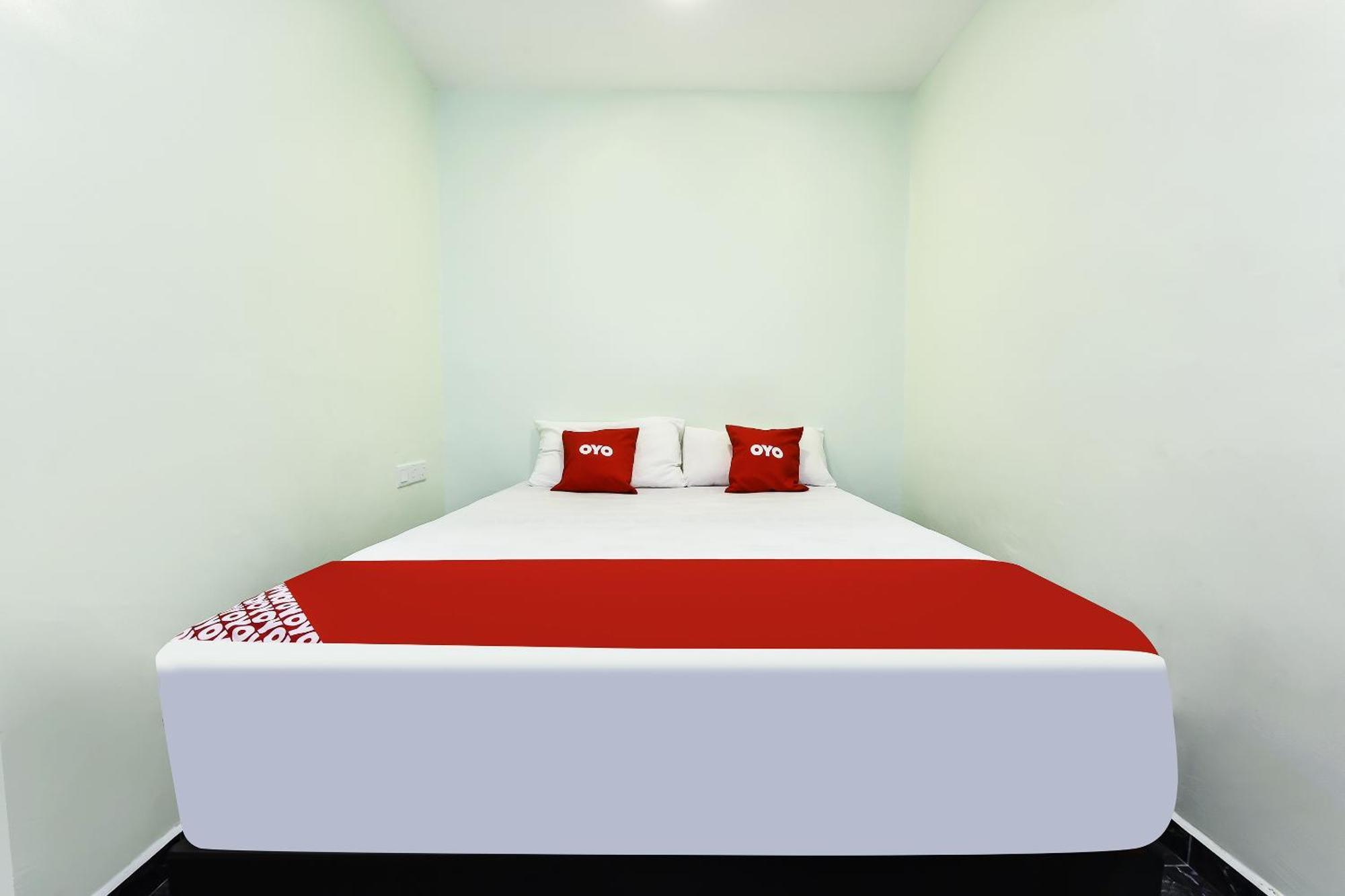 Oyo 90445 Th Hotel 伯豪 外观 照片