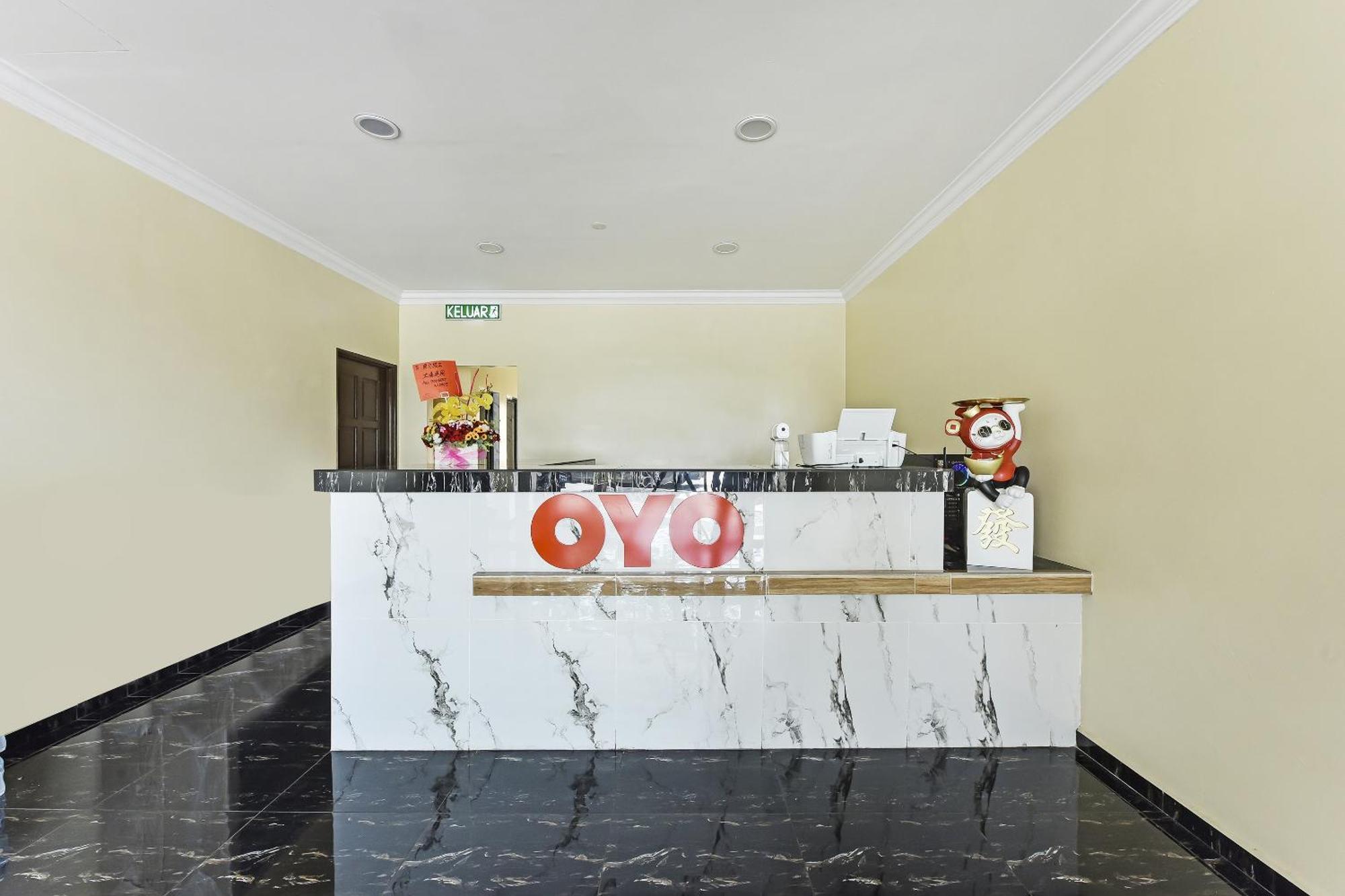 Oyo 90445 Th Hotel 伯豪 外观 照片